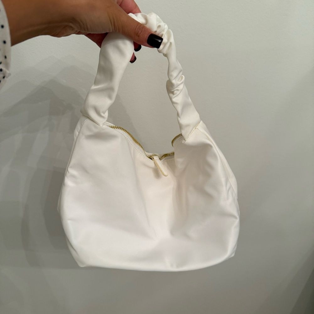 Stoney Clover Lane White Scrunch Handle Bag - Picture 4 of 4